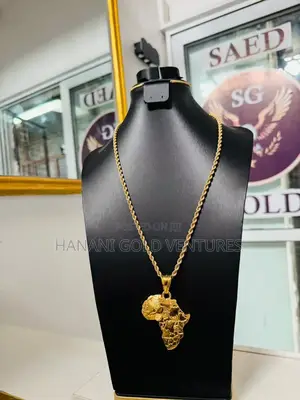 Pure 750 Italian Gold Twinz Chain And Jesus Head Pendant Available