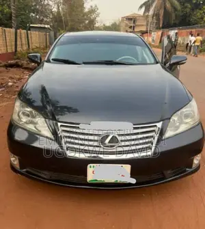 Lexus ES 2012 Black