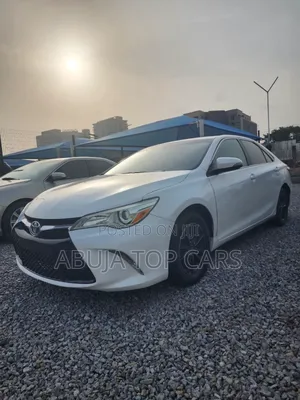 Toyota Camry SE 4dr Sedan (2.5L 4cyl 6A) 2016 White