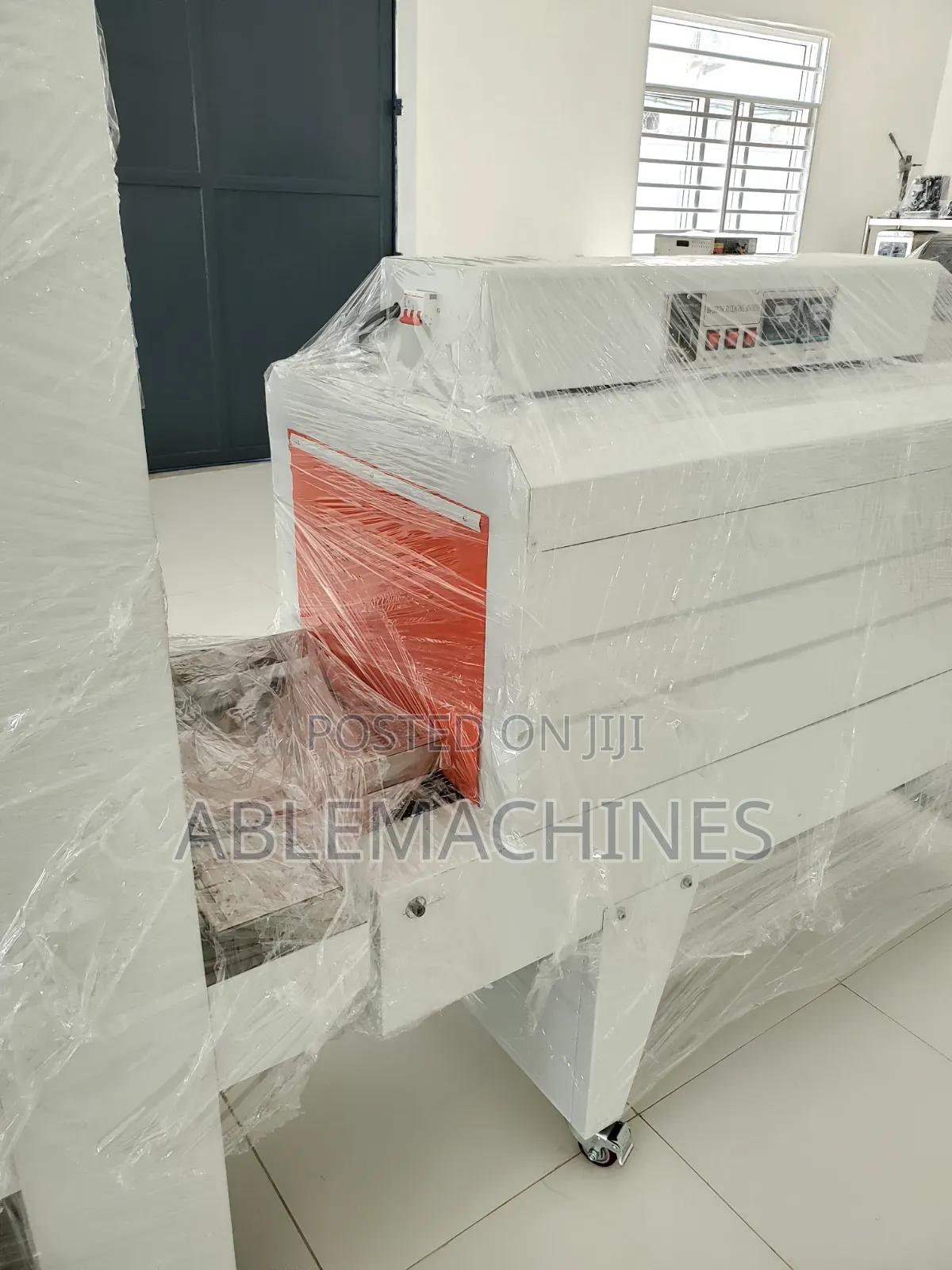 Shrink Wrapping Machine
