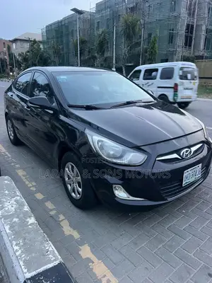 Hyundai Accent SE Automatic 2012 Black
