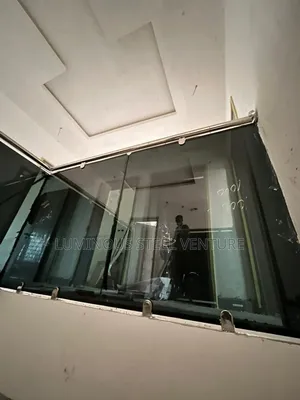 Your Tampered Glass for Balcony Staircase Handrail 10mm Thickness 