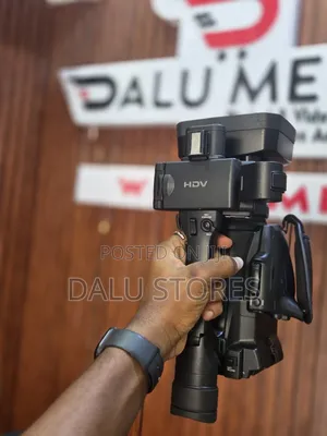 Sony HVR-Z5p Professional HDV Pal Camcorder