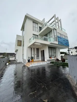 5bdrm Duplex in Osapa london for sale