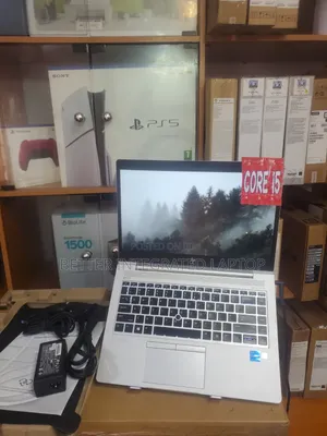 New Laptop HP EliteBook 820 G4 12GB Intel Core 5 SSD 512GB