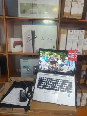 New Laptop HP EliteBook 820 G4 8GB Intel Core 5 SSD 1T