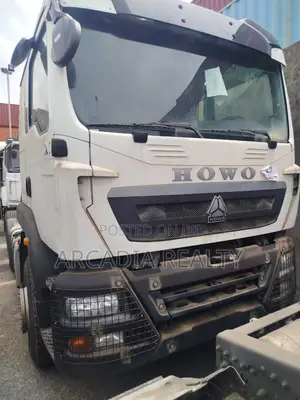 Brand New: Tx 371 Tractor Unit
