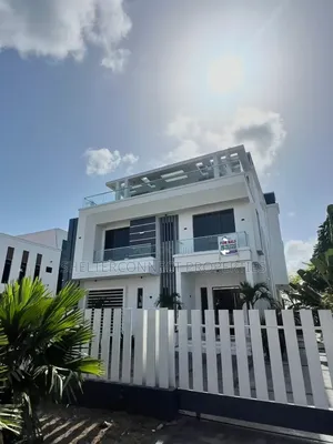 5bdrm Duplex in Osapa london for sale