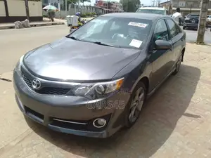 Toyota Camry 2014 Gray