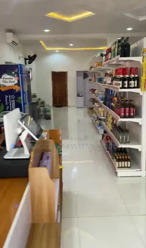 Maintained Supermarket Shop for Sale – Everything Excluded