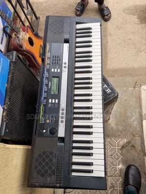 Neatly Used Yamaha PSR 243 Keyboard.
