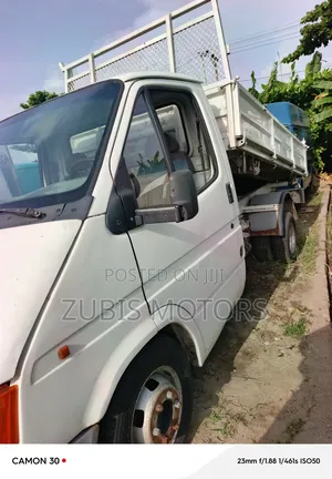 Ford Transit 2000 White