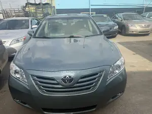 Toyota Camry LE 4dr Sedan (2.4L 4cyl 5A) 2009 Green
