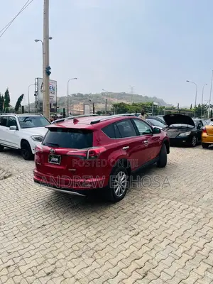 Toyota RAV4 2016 Red