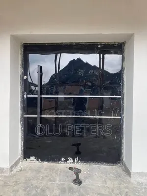 Pivot Door 4ft