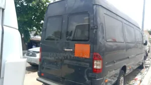 Mercedes-Benz Sprinter 2005 Blue