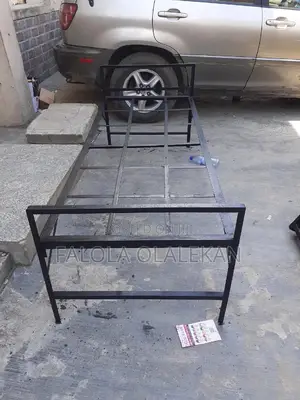 2.5 by 6 Single Iron Bucket