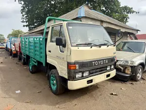Toyota Dyna 150 Truck 2.4l 2rz Engine