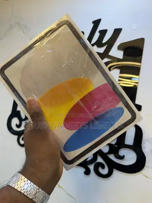 New Apple iPad (2025) 128 GB Silver