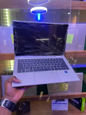 Laptop HP EliteBook x360 1030 G8 16GB Intel Core i7 SSD 256GB