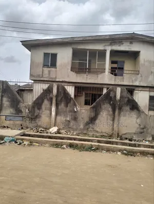 3bdrm Block of Flats in Ijegamo Ikotun Road, Ijegun for sale