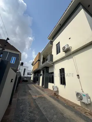 2 Bedroom Service Apartment for Short Stay at Green Gate Oluyole