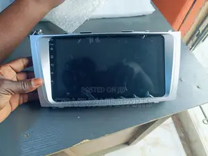 Android Screen for Car With Reverse Camera (Camry 2007-2010)