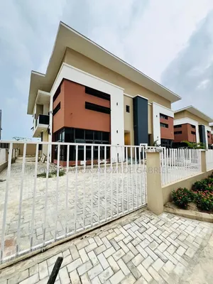 3bdrm Duplex in Ogudu GRA for sale