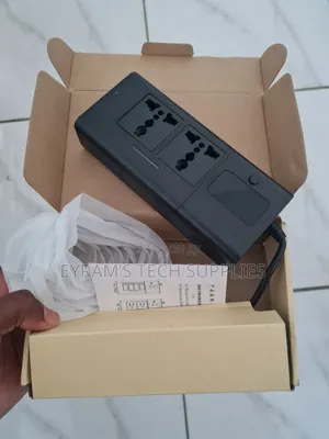 200w Car Power Inverter Usb a Type-C Sockets Power