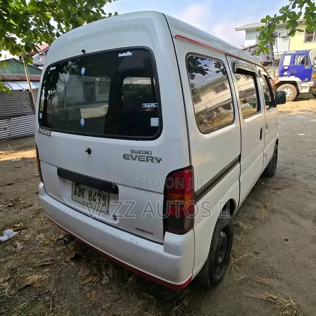New Suzuki Every 2008 White