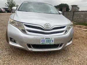 Toyota Venza LE 2009 Silver