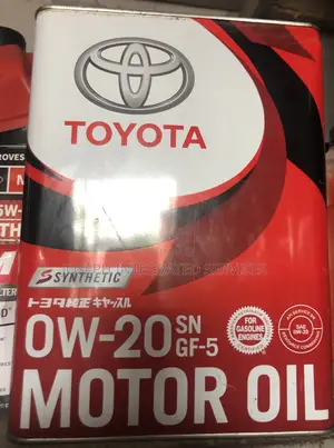 4-Liter Container of Toyota Genuine Motor Oil