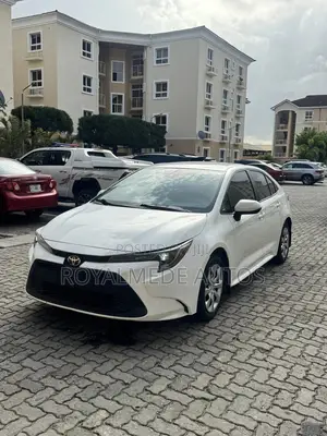 Toyota Corolla 2020 White