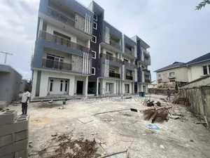 3bdrm Maisonette in Lekki Phase 1 for sale