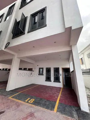 3bdrm Townhouse/Terrace in Ologolo for sale