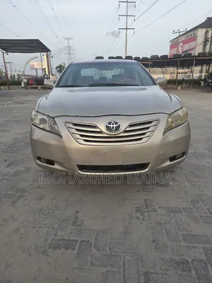 Toyota Camry 2008 Gold