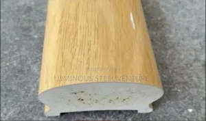 Wooden Top Rail Available Square for Your Staircase