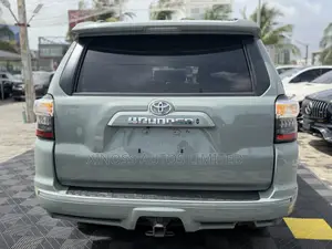 Toyota 4-Runner TRD Sport 2WD 2023 Maroon