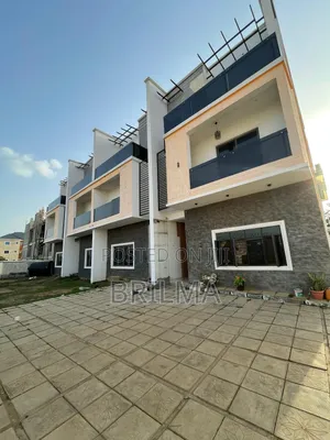 4bdrm Duplex in Life Camp for sale