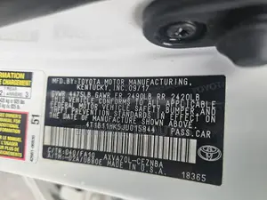 Toyota Camry LE FWD (2.5L 4cyl 8AM) 2018 White