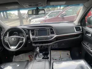 Toyota Highlander 2015 Blue