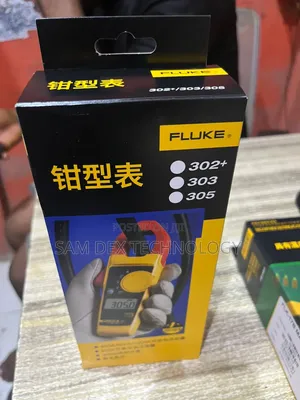 Fluke 302+ Digital Clamp Meter