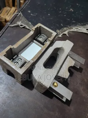 Stanley Cut Out Fuse Base 200a Available in Any Size