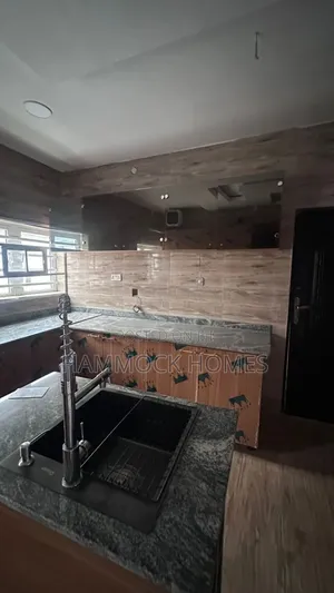 4bdrm Duplex in Admiral Estate Close, Akala Express for sale