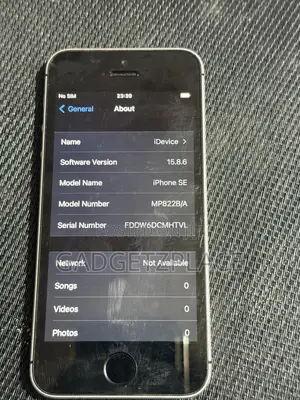 Apple iPhone SE 32 GB Silver