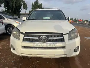 Toyota RAV4 V6 2007 White