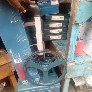 High Quality New Bosch [Model: GWM 32] Measuring Wheel
