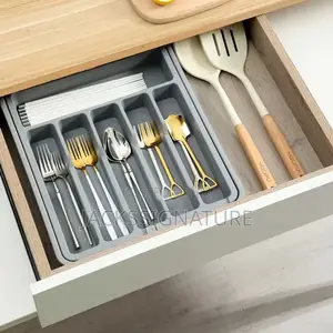 Expandable Cutlery Organizer – Adjustable Drawer Storage Tray
