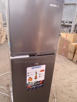 Skyrun 138 Litres Fridge With Large Freezer Space