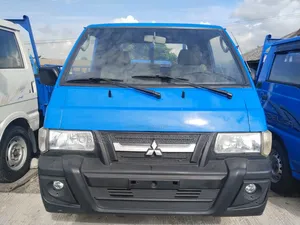 Mitsubishi Delica 2014 Blue